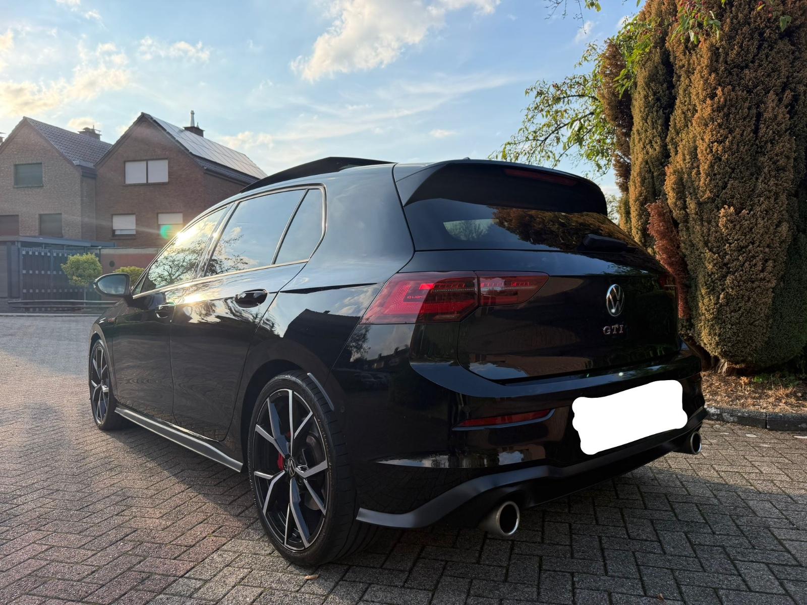 Volkswagen Golf 2.0 TSI DSG GTI Black Style IQ.Light Pano, миниатюра 4