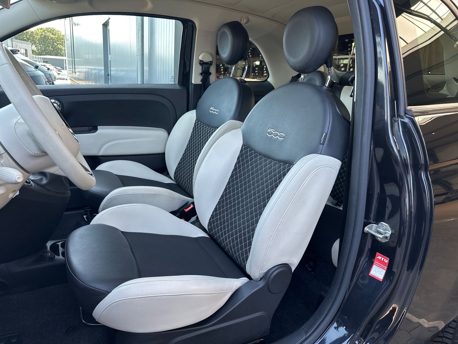 Fahrzeugabbildung Fiat 500C 1.0 GSE Mild-Hybrid Dolcevita CARPLAY