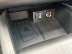 Fahrzeugabbildung Ford Focus Turnier 1.5 EcoBlue ST-Line Temp SHZ Navi