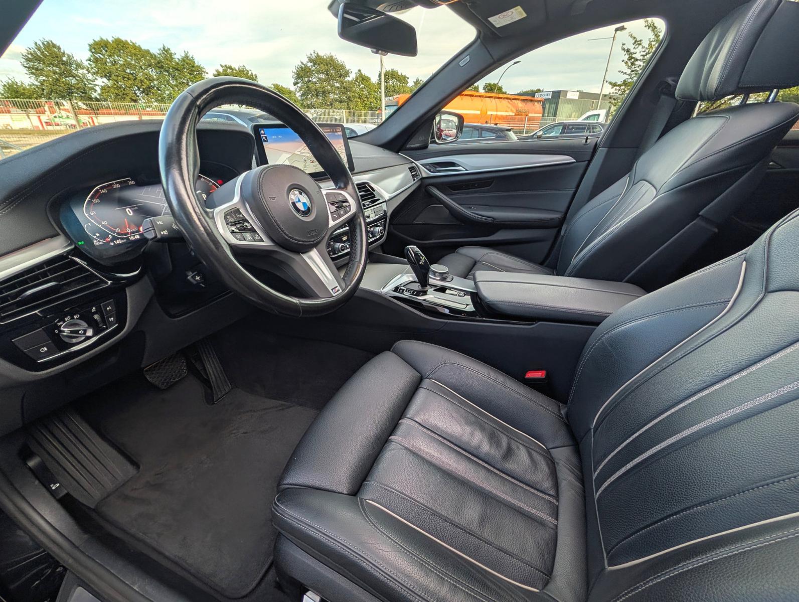 BMW 530 d Touring xDrive Luxury Line Voll!