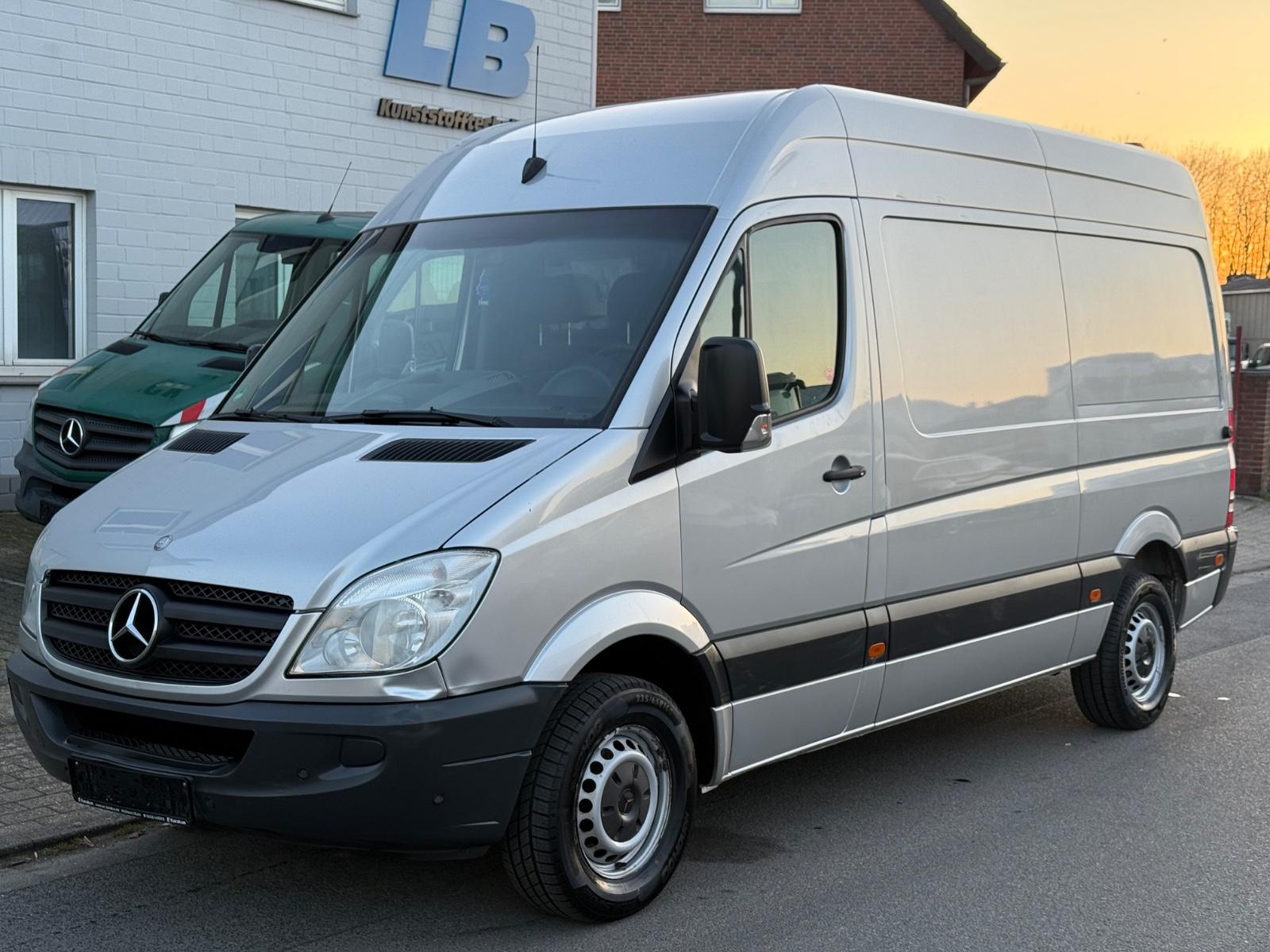 Mercedes-Benz Sprinter 316 CDI*Klima*Standheizung*AHK*Regal*2H