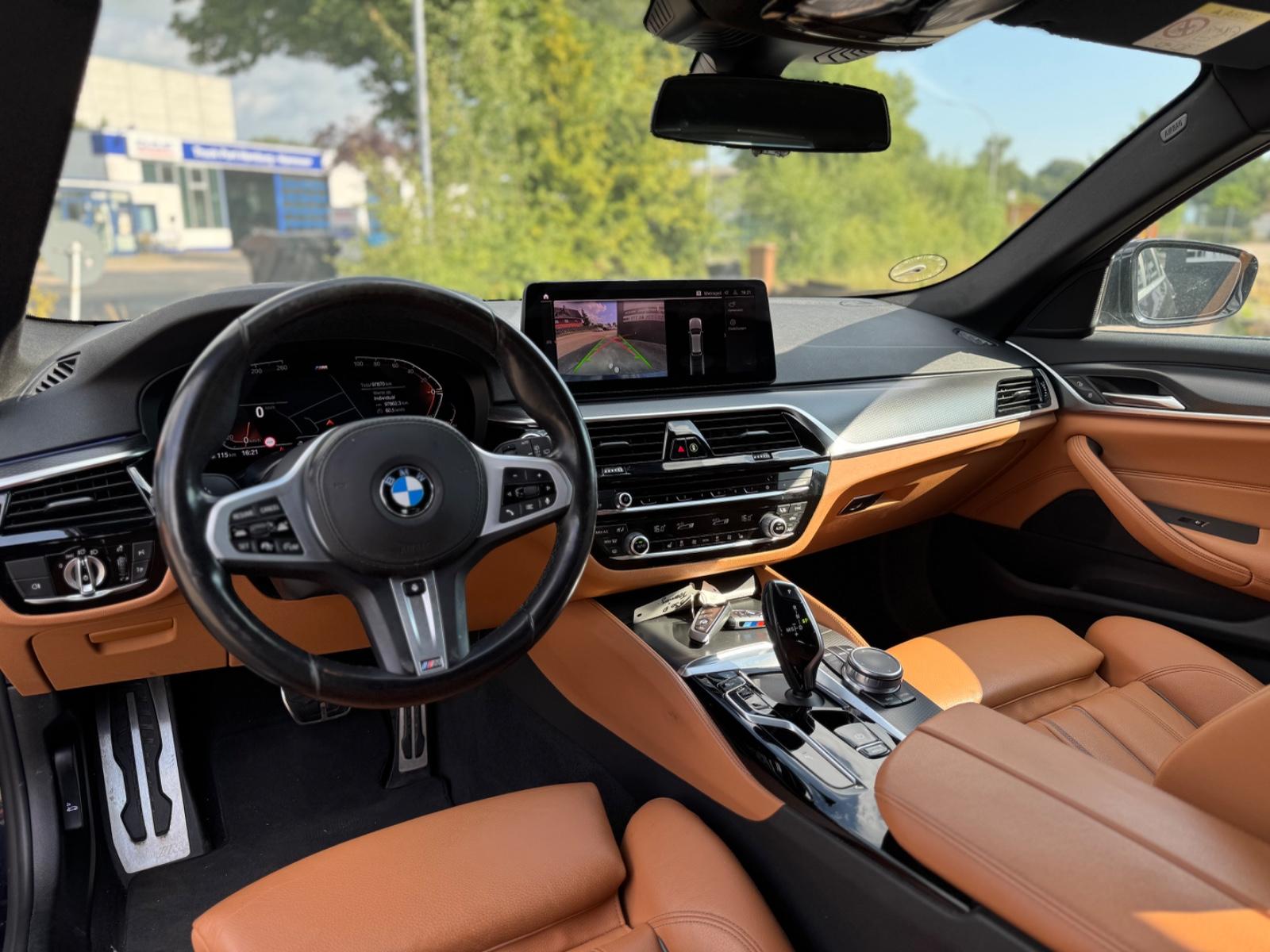 BMW 530d Touring *M-Paket*Kamera*Lenkradheizung*ACC*