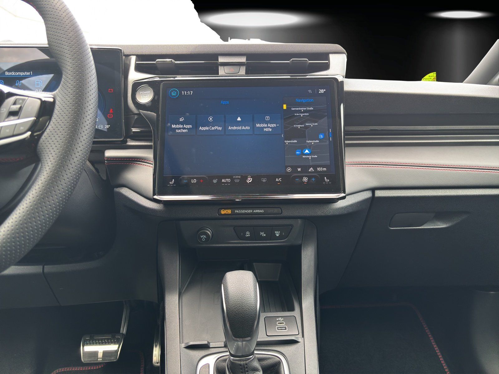 Fahrzeugabbildung Ford Puma ST-Line X Automatik 155PS Winter P. LM 19Z