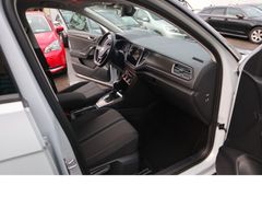 Fahrzeugabbildung Volkswagen T-Roc 4Motion 1hd Navi Tempo Panoo Scheckheftge