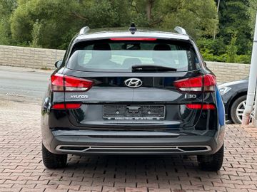 Bild 3 Hyundai i30 cw *Automatic*SitzHz*NAVI*AppleCar*