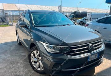 Volkswagen Tiguan - 2