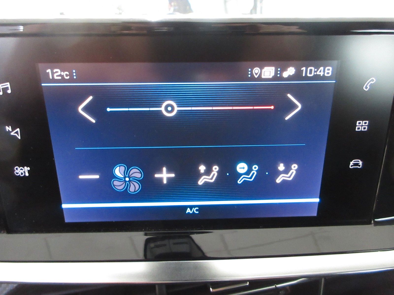 Fahrzeugabbildung Peugeot 208 Active 1.2T NAVI/LED/PDC/TEMPOMAT