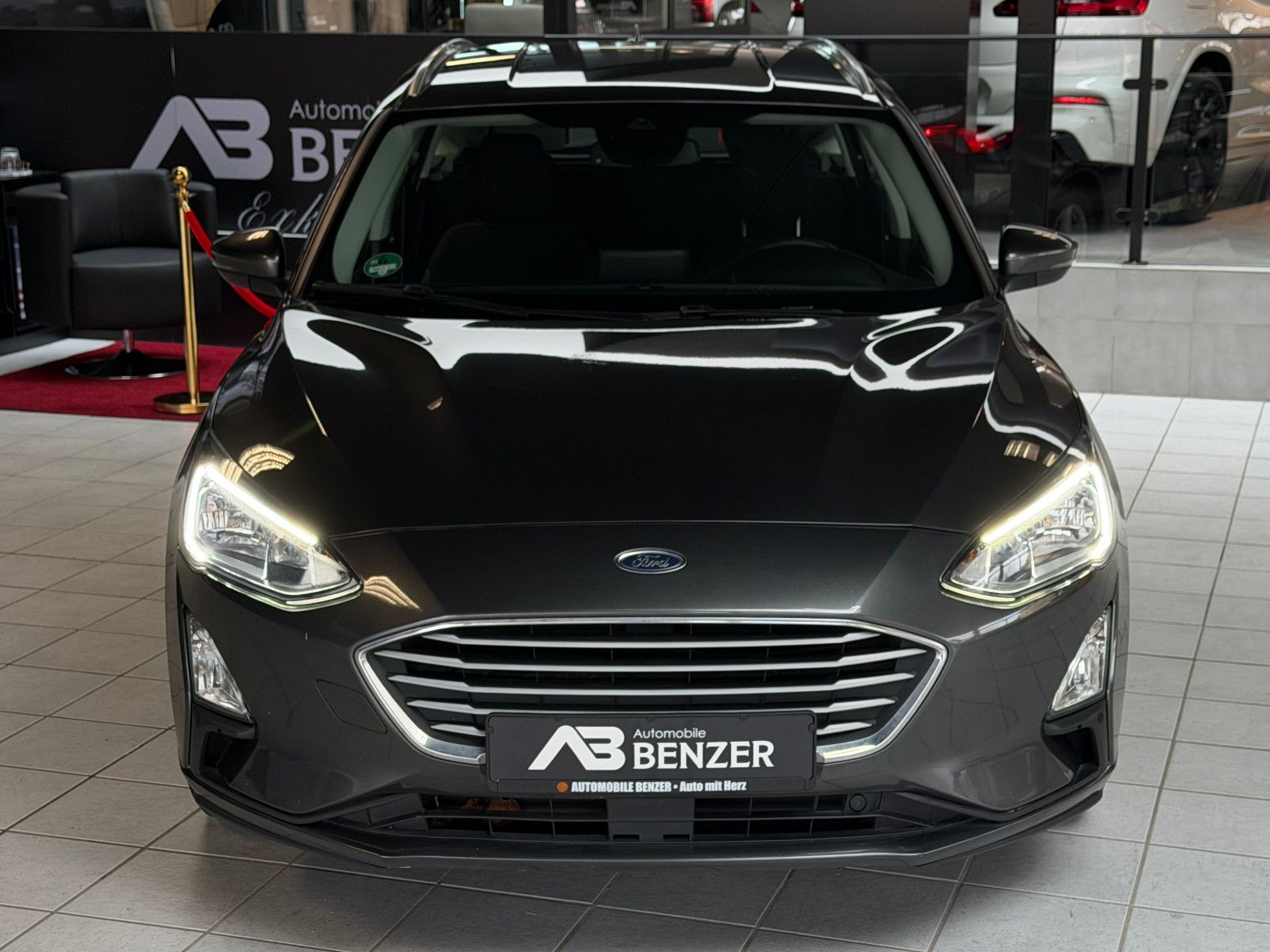 Fahrzeugabbildung Ford Focus Turnier Cool & Connect/NAVI/CAR-PLAY/KAMER