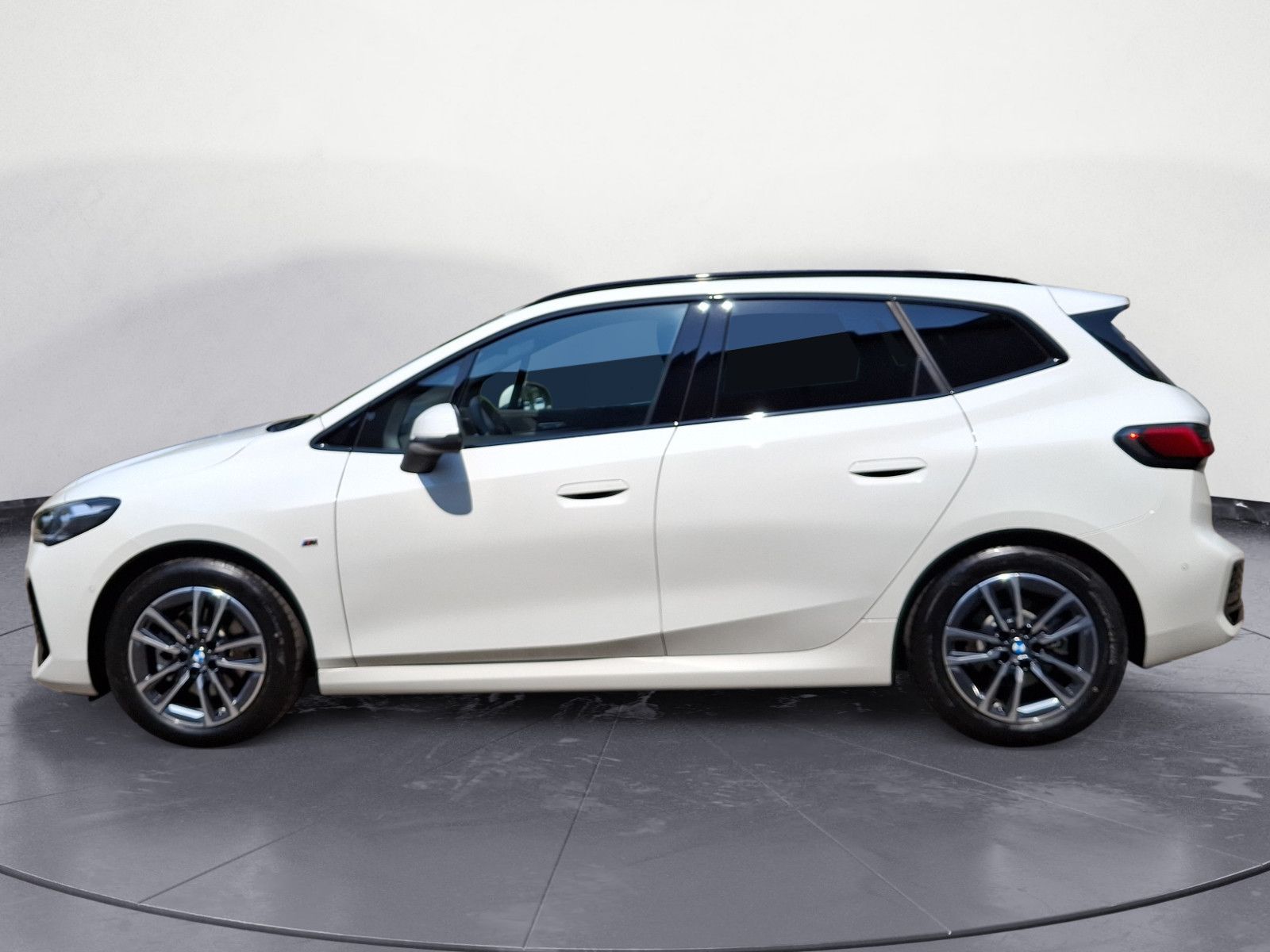 BMW 220i Active Tourer Steptronic DCT M Sportpaket P foto 3