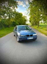 BMW 320i - - BMW 320 aus 2004: 320i