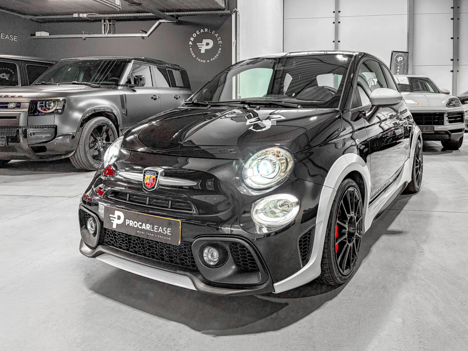 Abarth 695 695 70° ANNIVERSARIO /CARBON/ KONI/ BREMBO/ 
