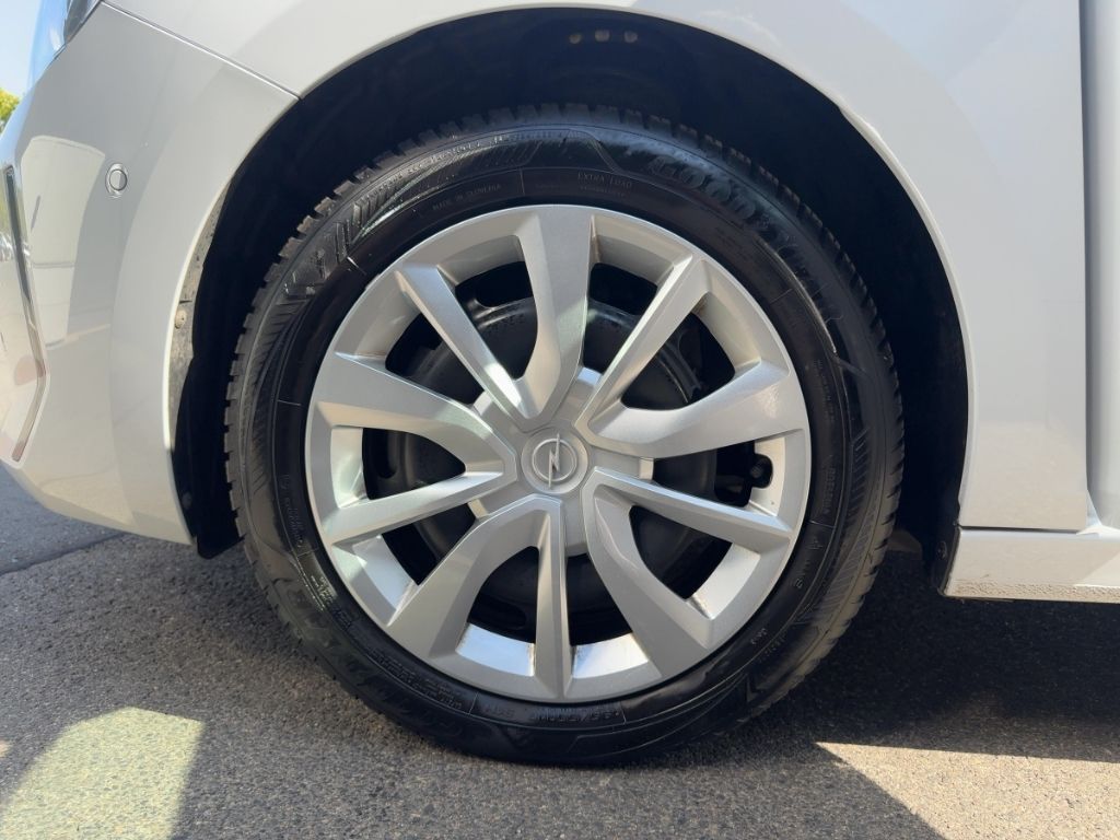 Fahrzeugabbildung Opel Corsa AUTOMATIK  SITZH.  RÜCKFAHRKAMERA