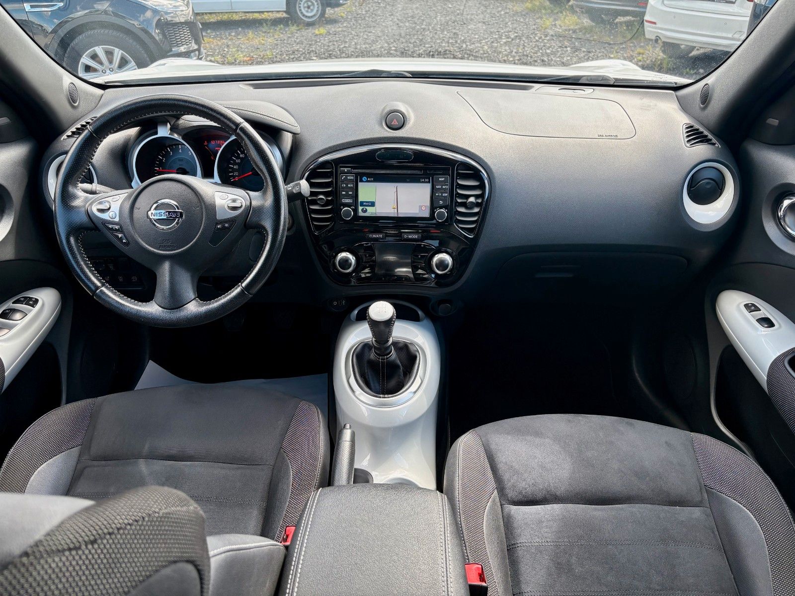 Fahrzeugabbildung Nissan Juke 1.2 N-Vision Navi Leder Kamera SCHECKHEFT