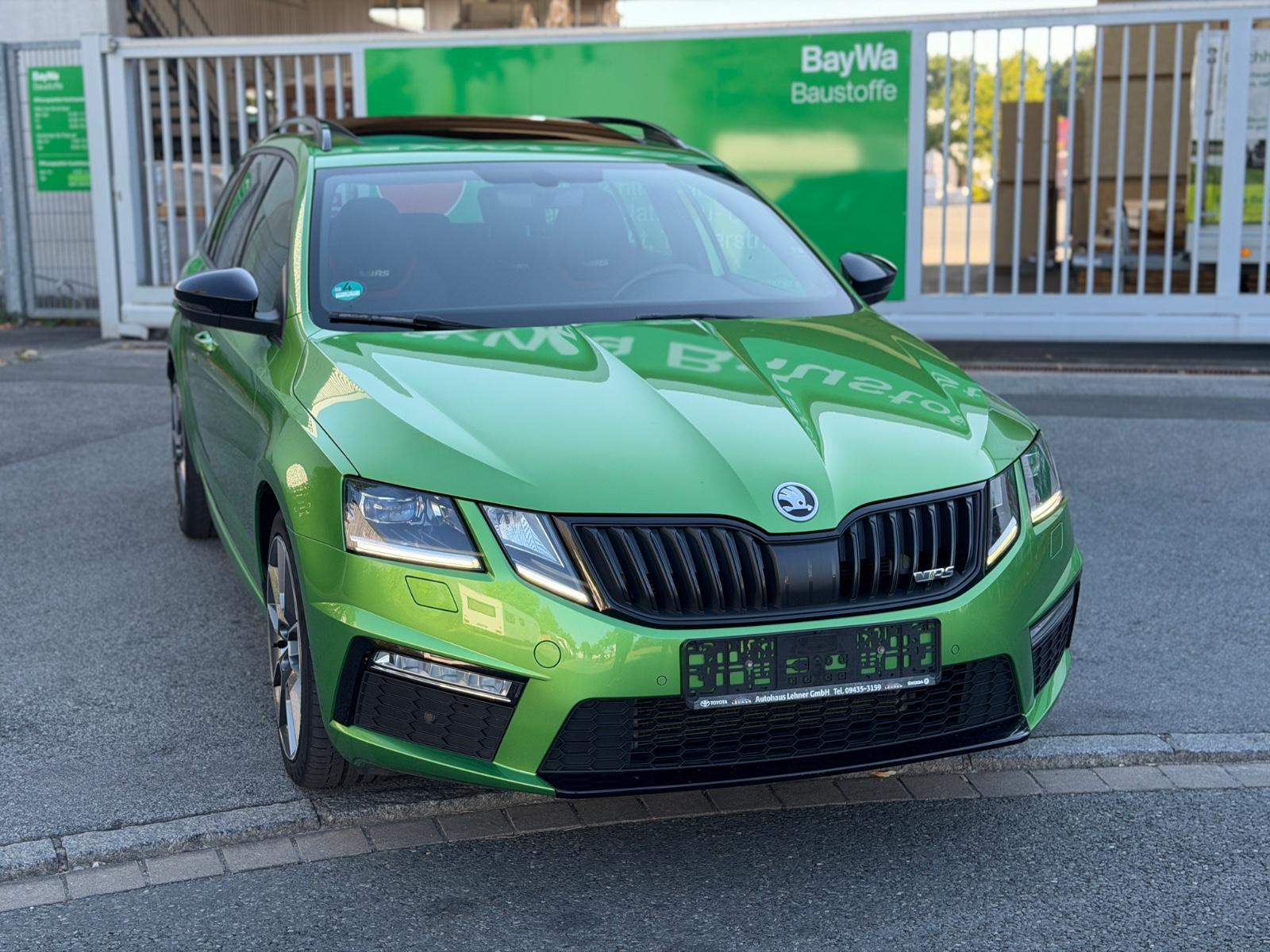 Skoda Octavia Combi RS 4x4*PANORAMA*LED*NAVI*KAMARA