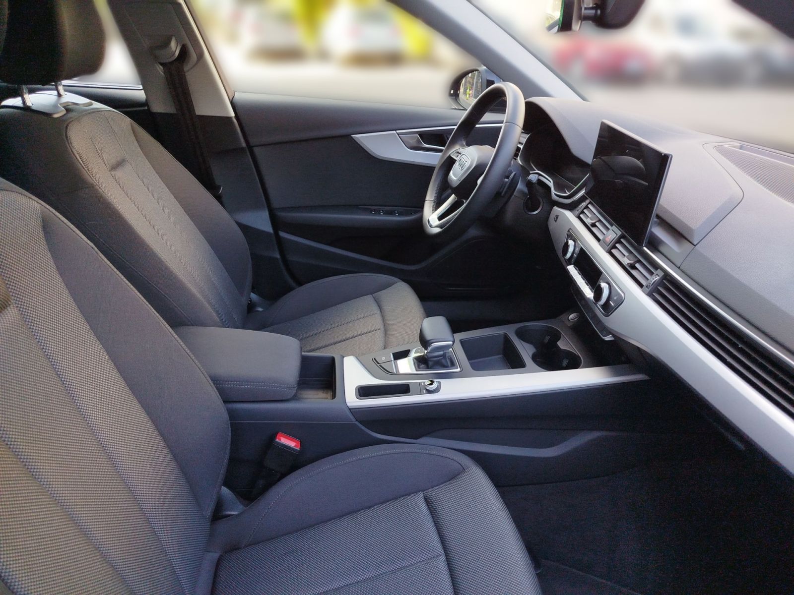 Audi A4 - Bild 15
