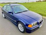 BMW E36 Compact 316i - BMW 316: E36 Compact