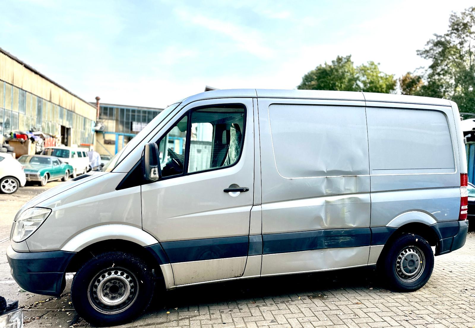 Mercedes-Benz Sprinter BRILLANTSILBER METALLIC *Defekt*