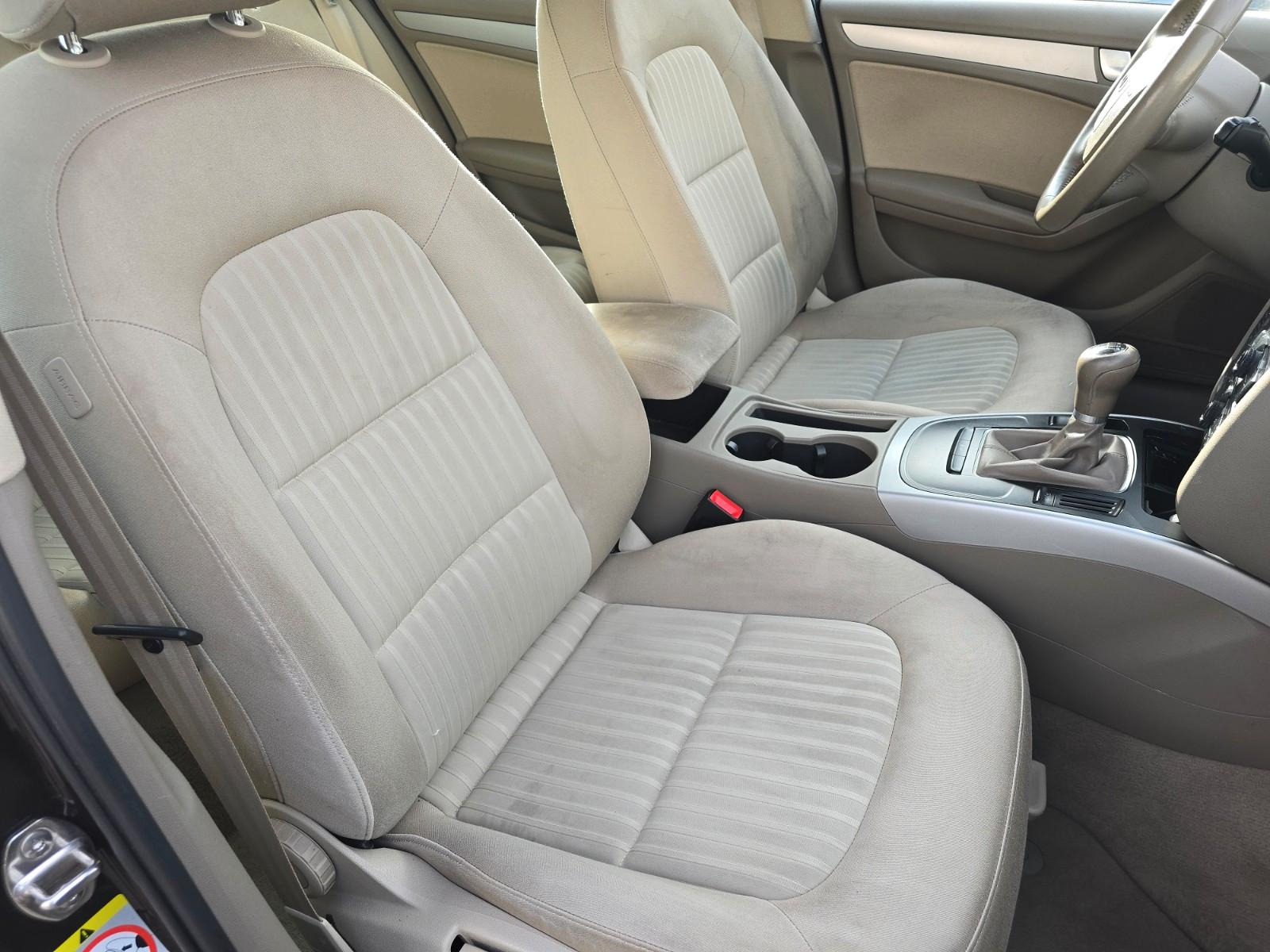 Audi A4 2011 — photo 11