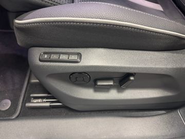 Skoda Kodiaq 1.5 TSI Sportline 7-Sitze AHK Matrix