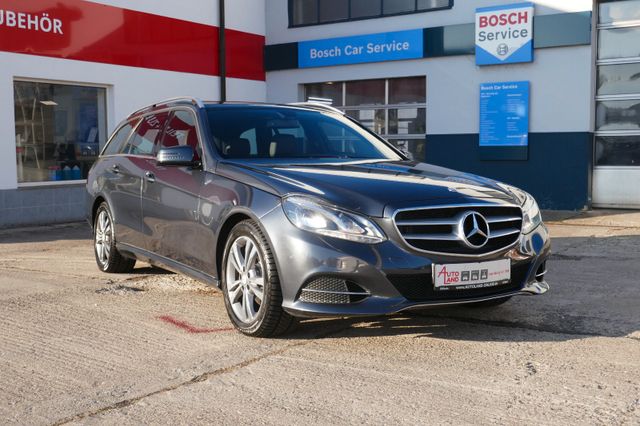 Mercedes-Benz E 200  T BlueTec Avantgarde LED/Navi/Multisitz