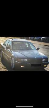 BMW E38 730i V8 - BMW 730: E38 730i
