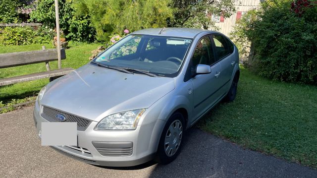 Ford Focus 1,6 Ambiente Ambiente