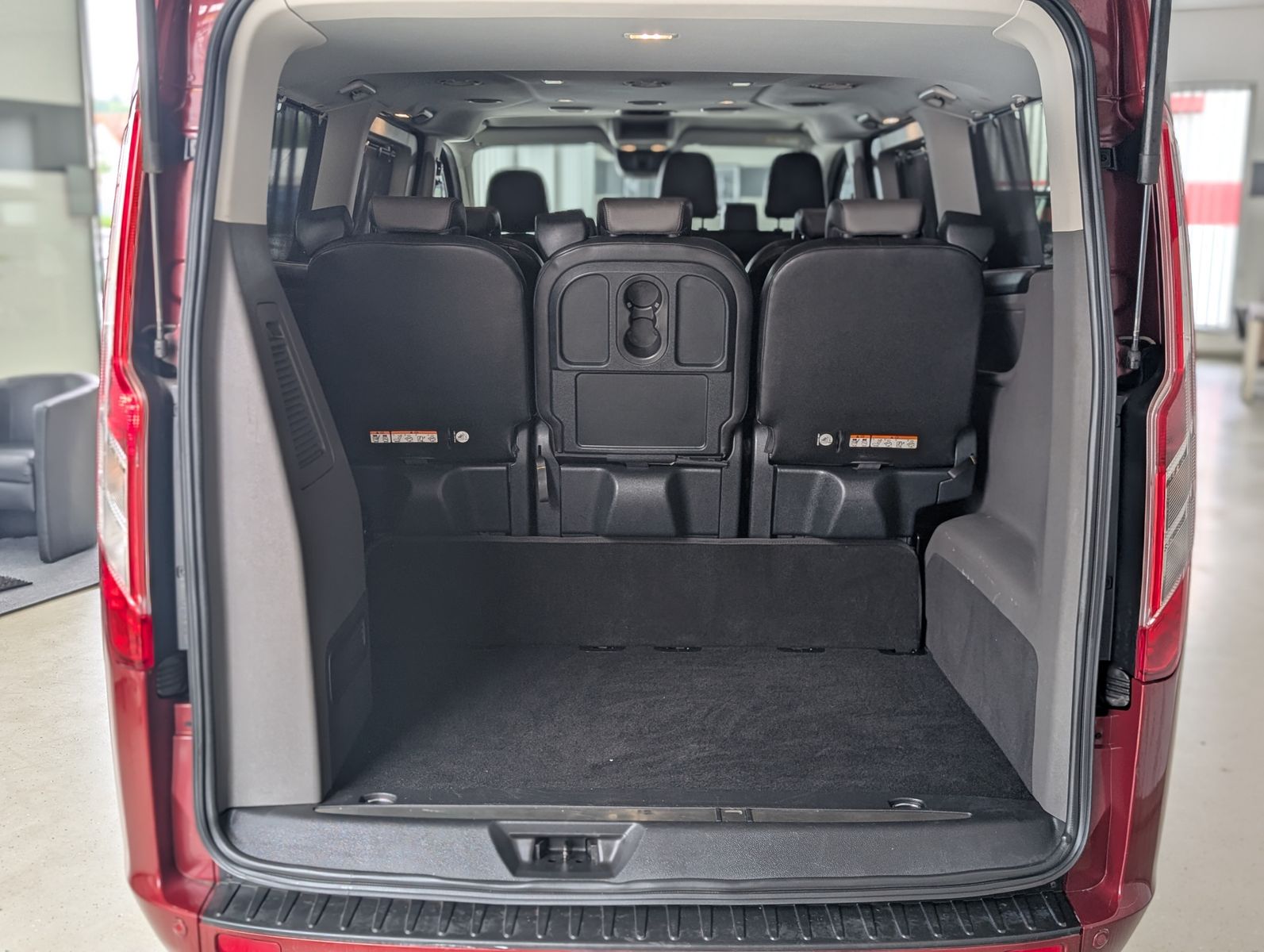 Fahrzeugabbildung Ford Tourneo Custom 320 L2LEDER KAM LED ZHZ 2x KLIMA