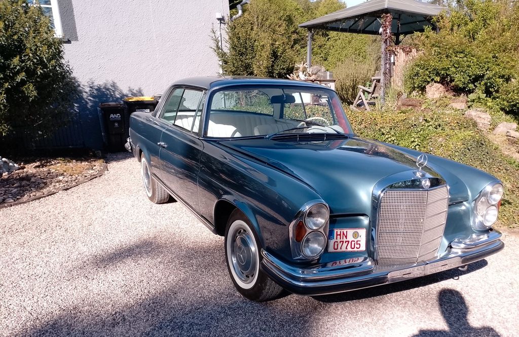 Mercedes-Benz 280