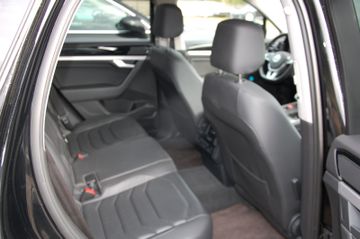 Volkswagen Touareg - 7