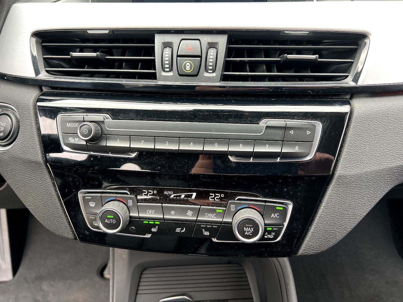 BMW X1 20i xDrive Advantage *Leder Sitzh. DAB PDC* foto 25