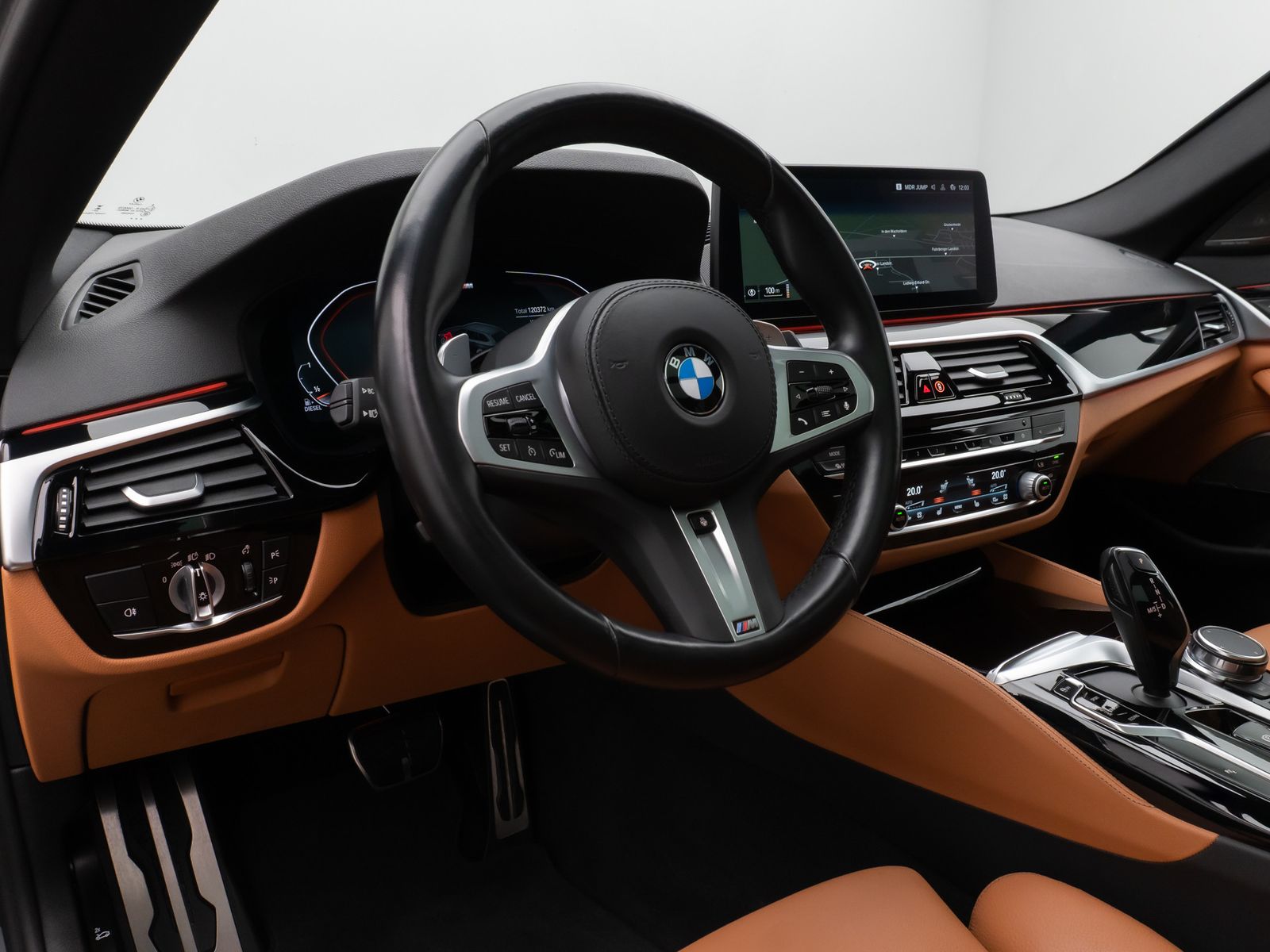 Fahrzeugabbildung BMW 530d xD M Sport Pano Kamera Laser HUD H/K 20Zoll