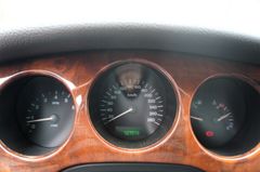 Fahrzeugabbildung Jaguar XJ Executive 3.2 V8 Automatik Leder LM PDC