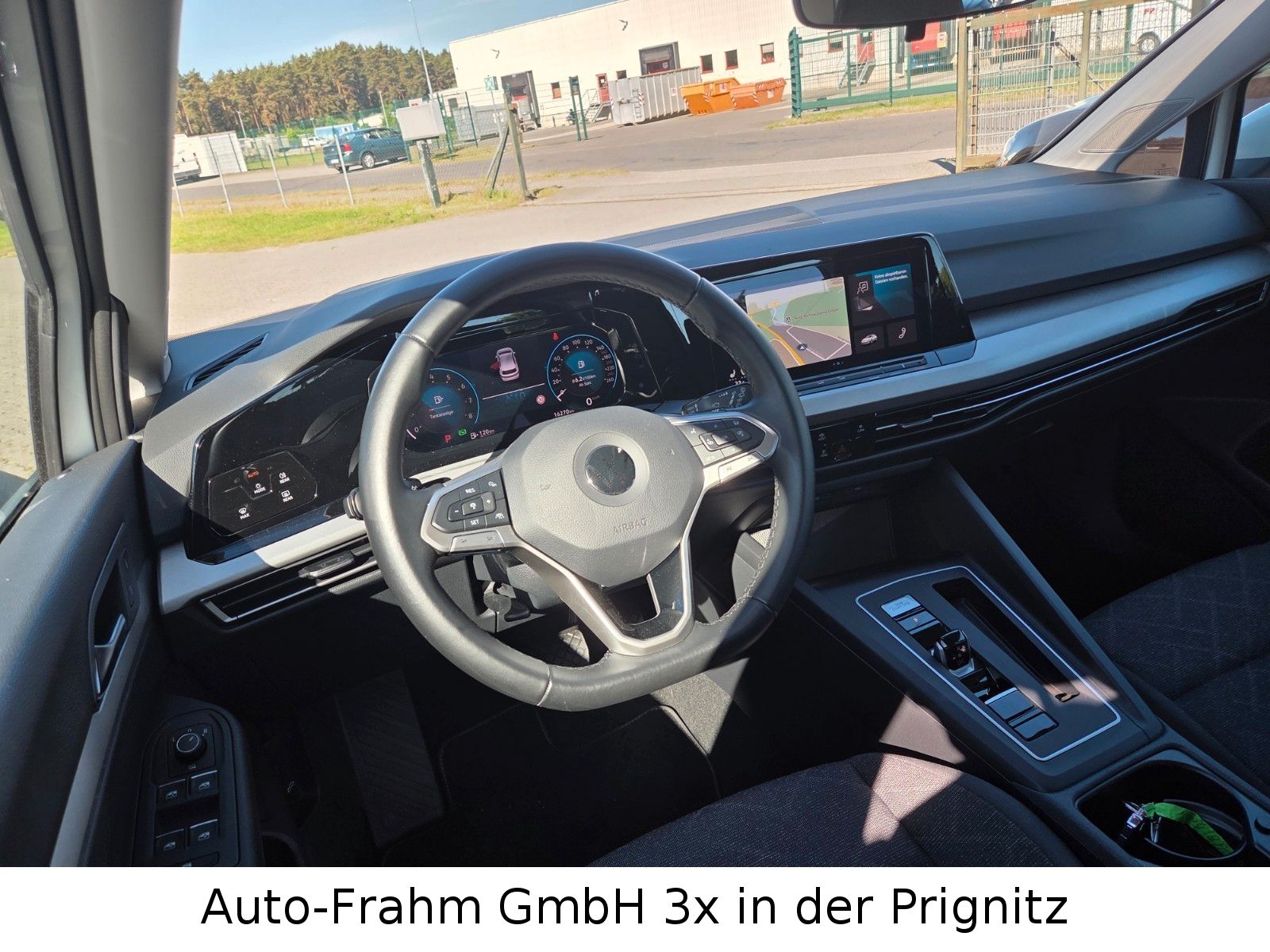 Volkswagen Golf VIII Lim. Life eTSI LED NAVI foto 21