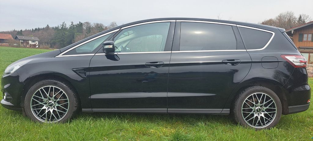 Image of Ford S-Max