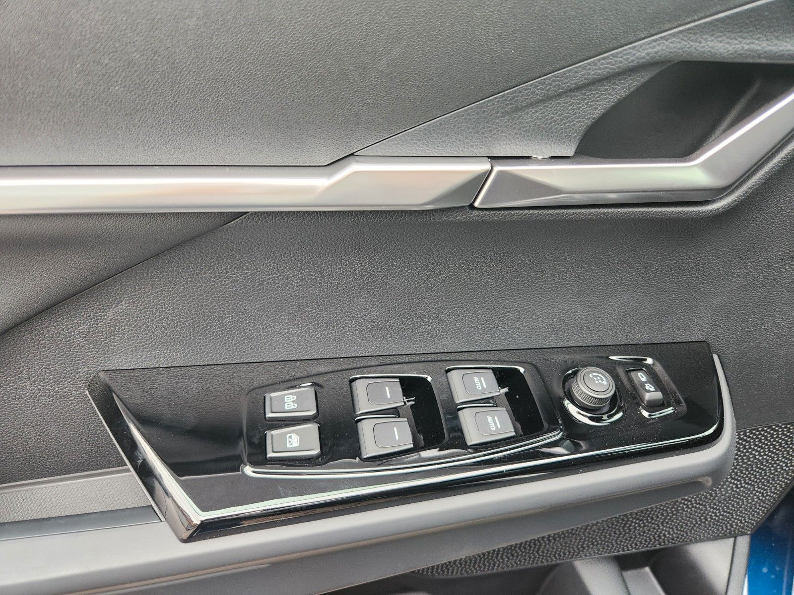 Fahrzeugabbildung KGM Torres Hybrid Essential Automatik 2WD