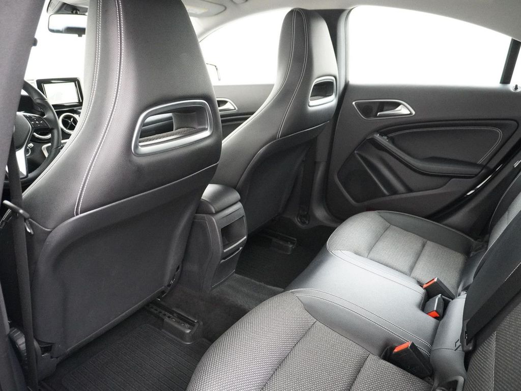 Mercedes-Benz CLA 180 CDI Ambition navi