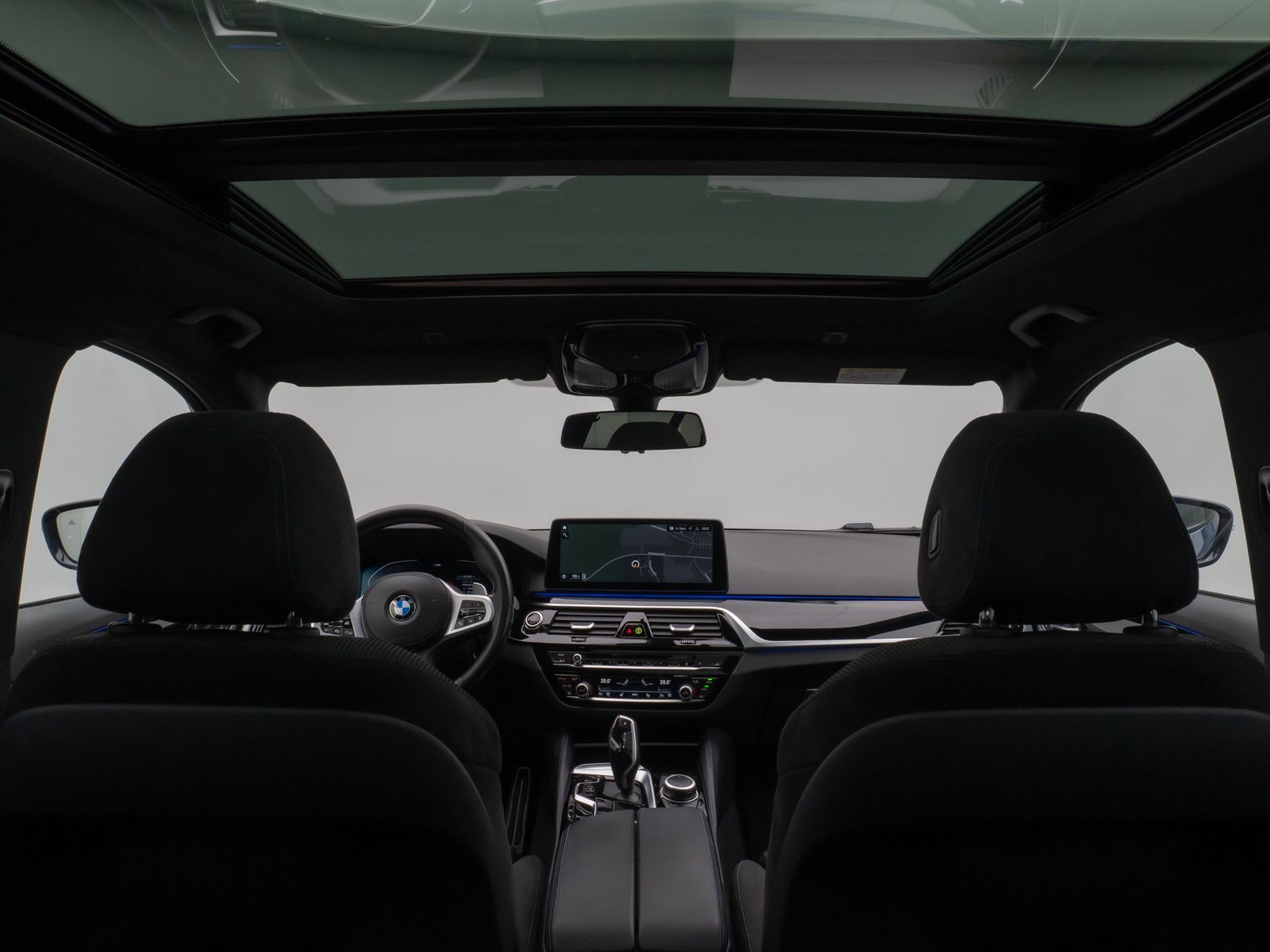 Fahrzeugabbildung BMW 530d M Sport Panorama Kamera Laser HUD DAB H/K