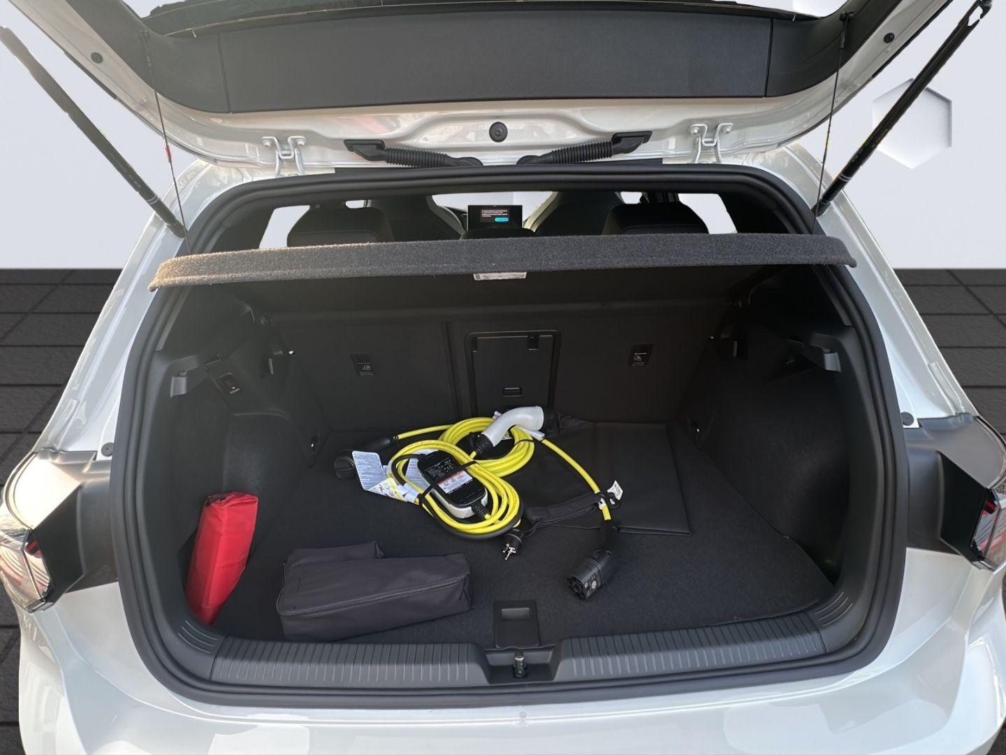 Golf GTE 1.5 eHybrid DSG Panodach Navi Leder AhK