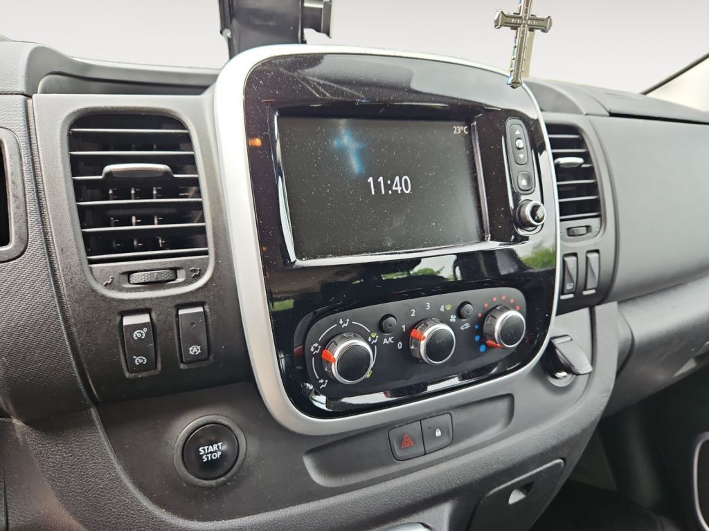 Fahrzeugabbildung Renault Trafic ENERGY dCi 170 EDC Grand Combi Life