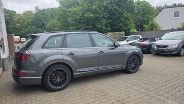 Audi Q7 - 6