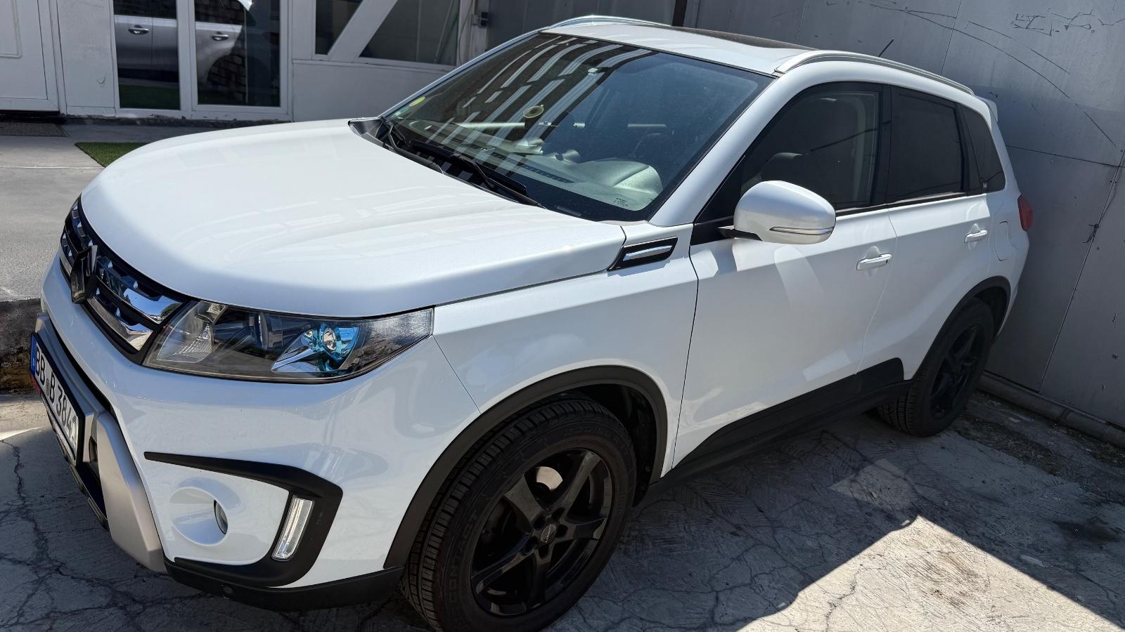 Suzuki Vitara 1.6 DDiS Comfort+ 4x4,Pano-SD, Leder, AHK