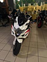 Suzuki GSX-R 1000 K5 - SUZUKI GSX R 1000 K1