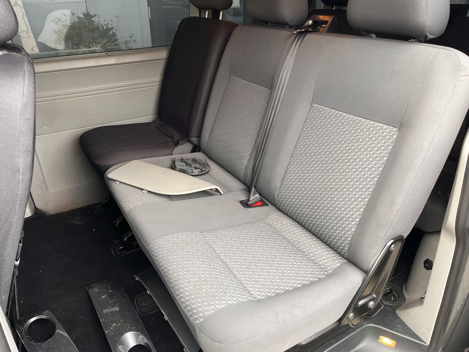 Fahrzeugabbildung Volkswagen T5 Transporter Bus Caravelle Trendline 2.0 TDI