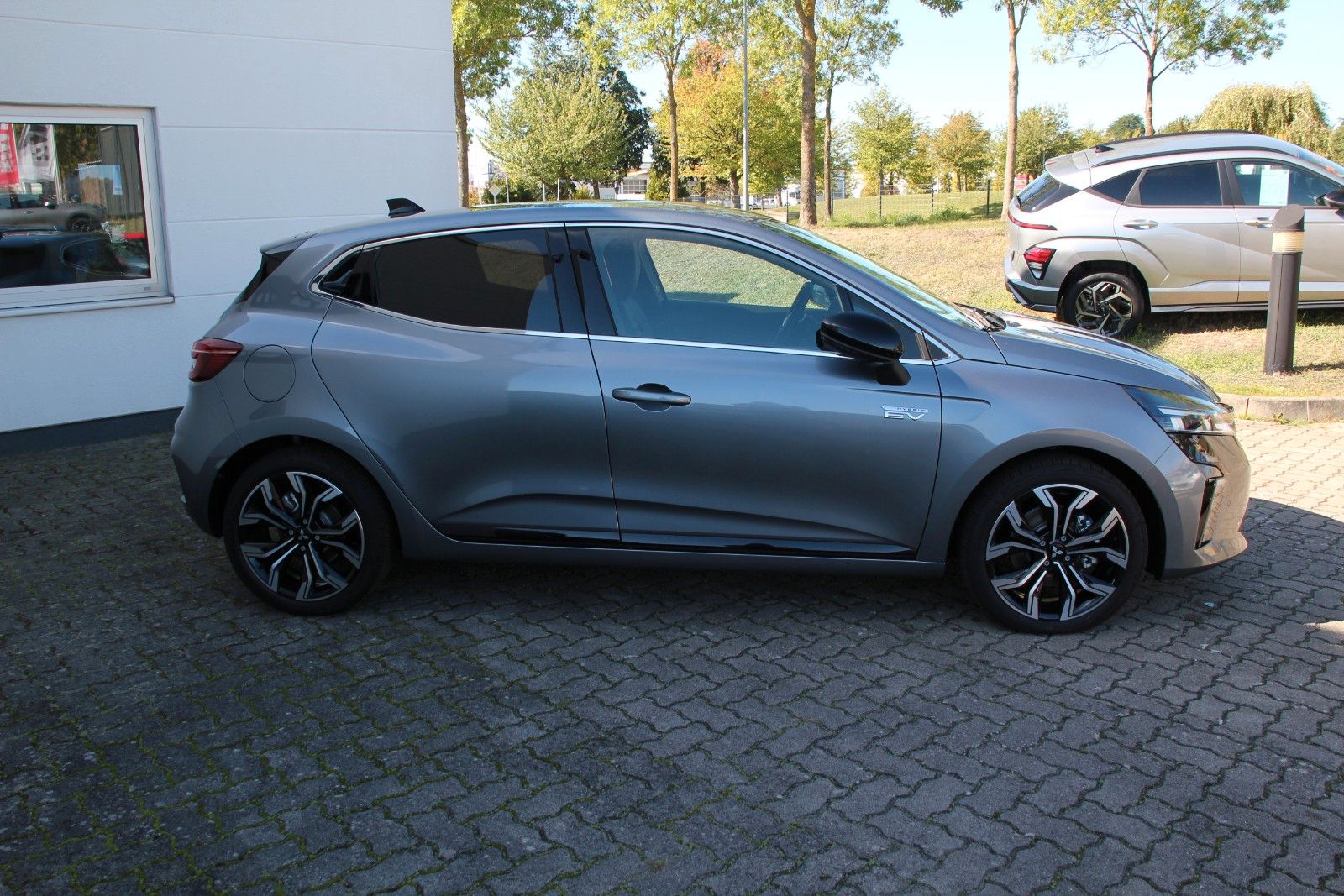 Fahrzeugabbildung Mitsubishi Colt Select Hybrid