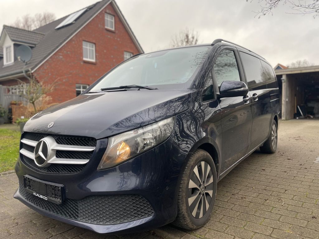Mercedes-Benz V 220