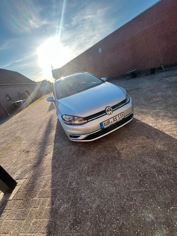 Image of Volkswagen Golf