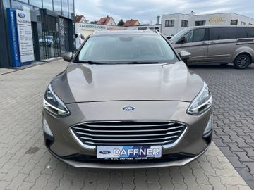 Fahrzeugabbildung Ford Focus C&C AHK, LED, Navi, Winterpaket