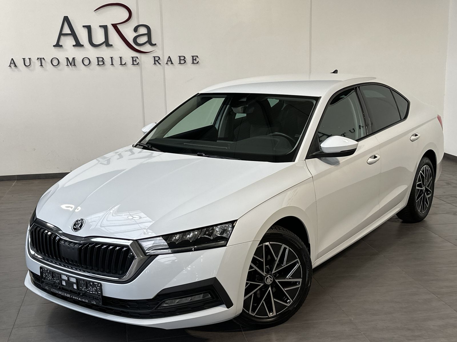 Fahrzeugabbildung SKODA Octavia 2.0 TDI DSG Ambition NAV+LED+VCOCK+STDHZ