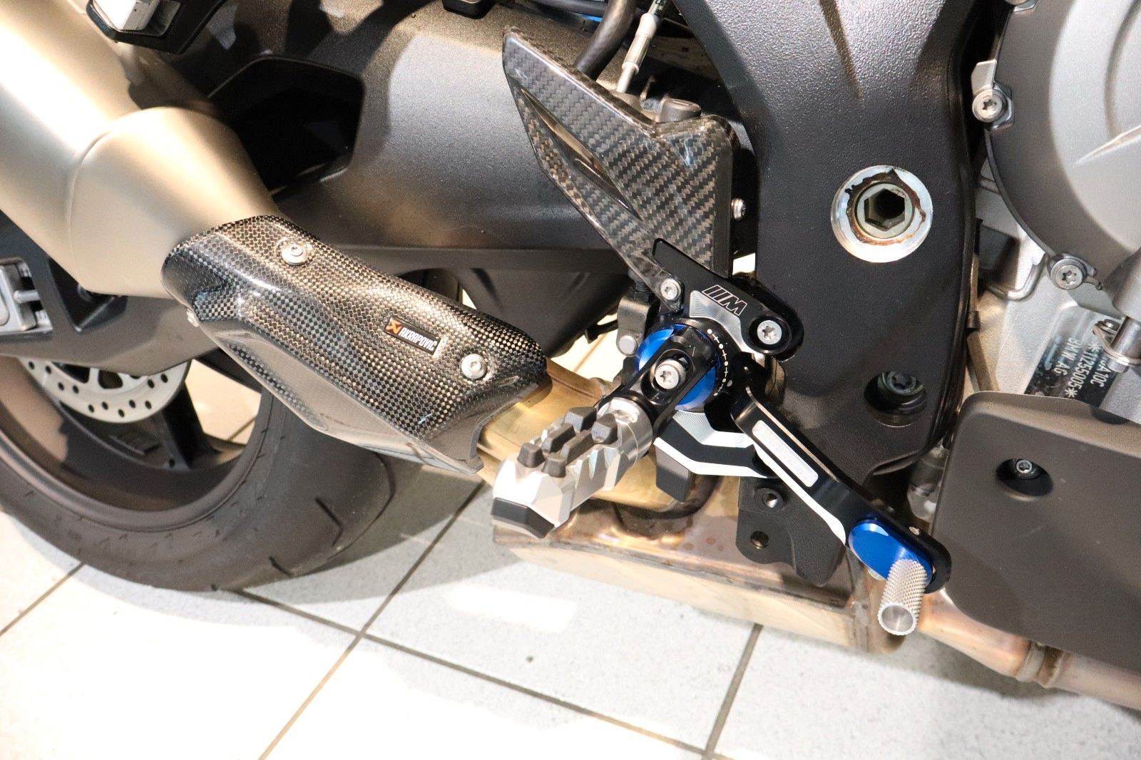 Fahrzeugabbildung BMW M1000 XR