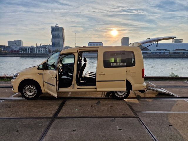 Volkswagen VW Caddy Behindertengerecht